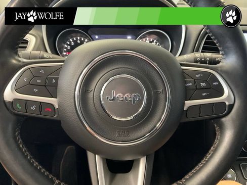 Used 2018 Jeep Compass Latitude w/ Popular Equipment Group AWD/4WD image 11