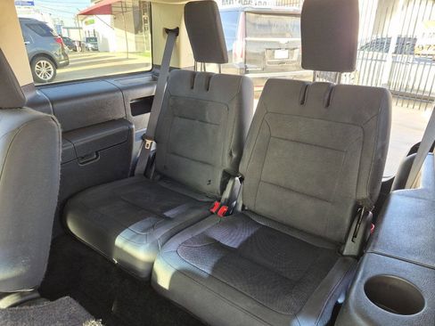 Used 2016 Ford Flex SE image 13