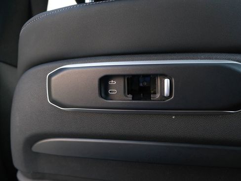 Used 2024 BMW X5 M60i w/ Executive Package image 34