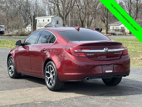 Used 2017 Buick Regal Sport Touring image 2