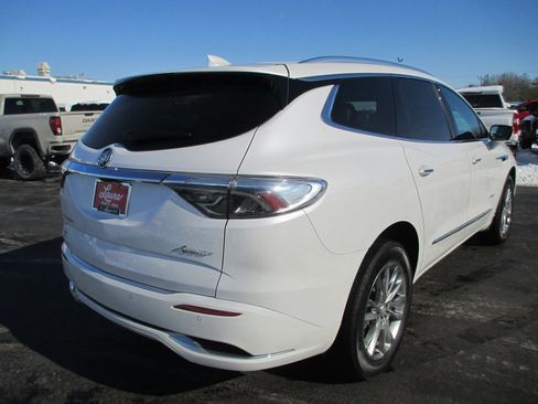 Certified 2023 Buick Enclave Avenir image 4
