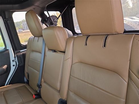 Used 2021 Jeep Wrangler Unlimited Sahara w/ Dual Top Group image 34