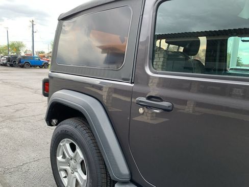 Used 2020 Jeep Wrangler Sport AWD/4WD image 18