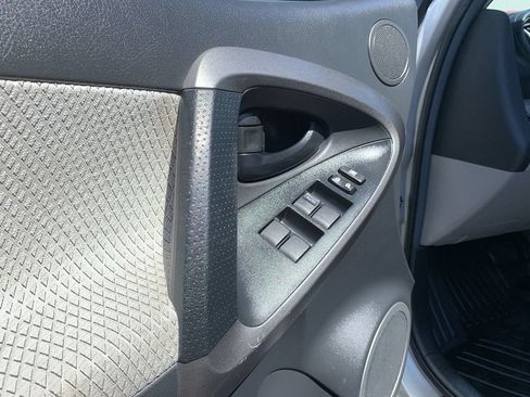 Used 2012 Toyota RAV4 EV FWD image 16