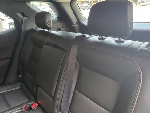 Used 2019 Chevrolet Equinox Premier FWD image 10
