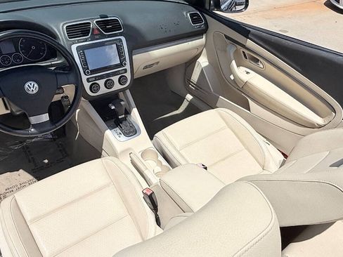 Used 2008 Volkswagen Eos Komfort FWD image 35