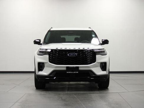 New 2025 Ford Explorer ST-Line w/ Premium Package image 9