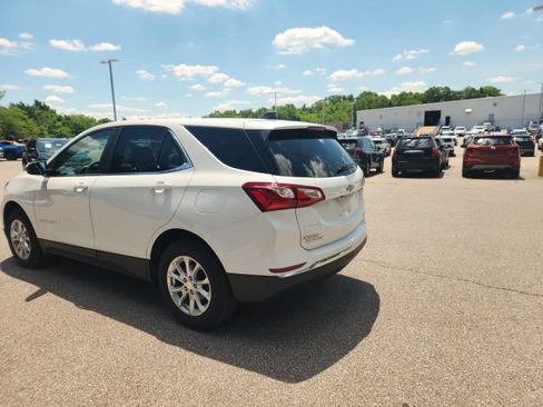 Used 2021 Chevrolet Equinox LT AWD/4WD image 10