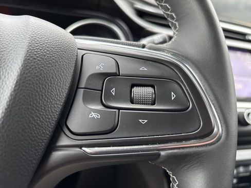 Used 2022 Buick Encore GX Select w/ Sport Touring Package image 19