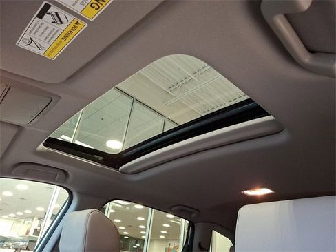 Used 2018 Honda CR-V Touring image 14