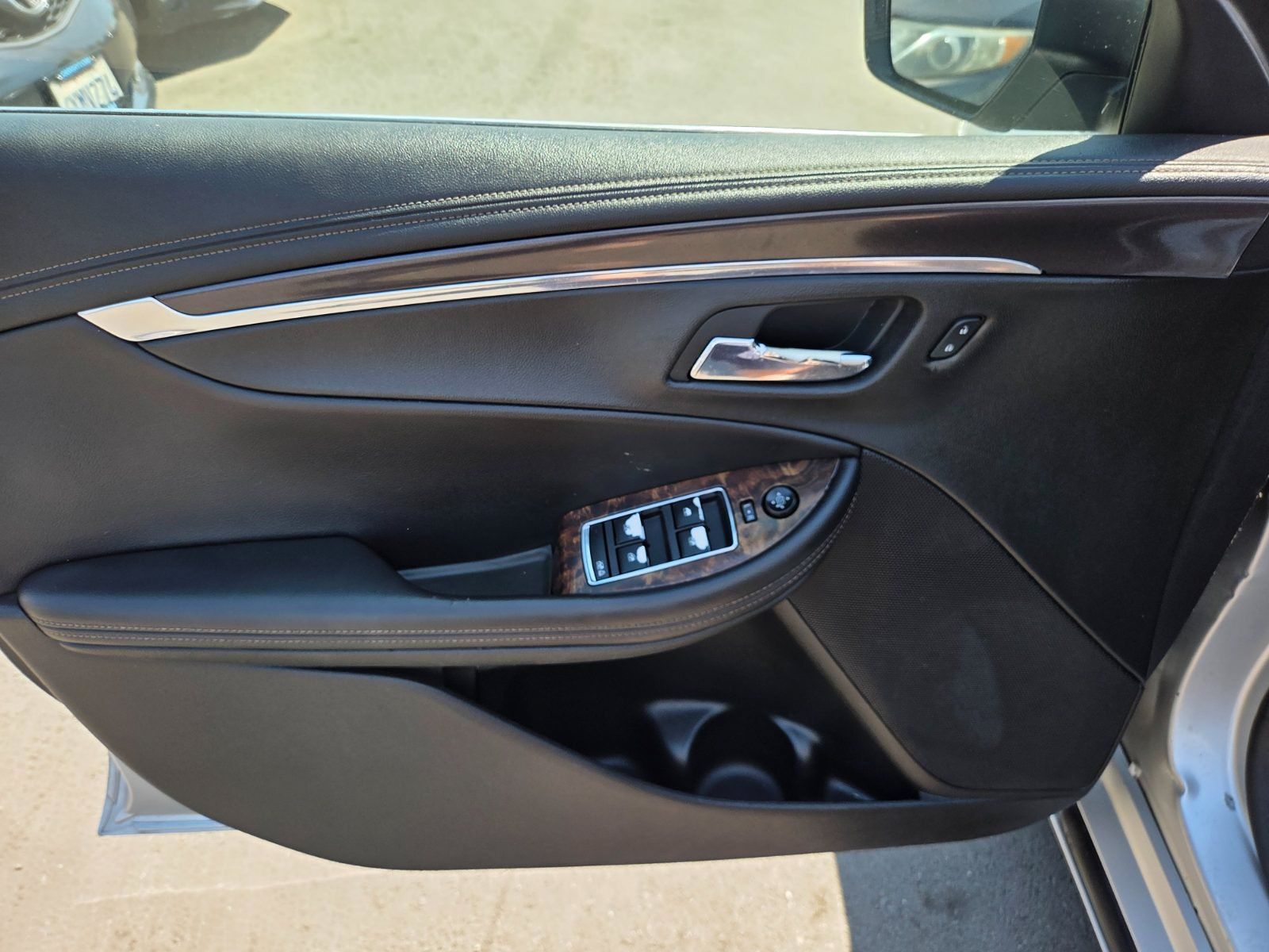 Used 2014 Chevrolet Impala LT FWD image 5