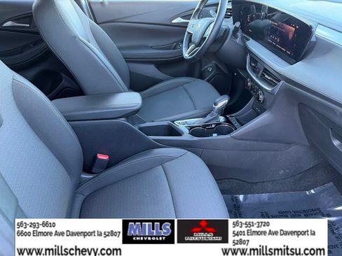Used 2024 Buick Encore GX Preferred AWD/4WD image 26