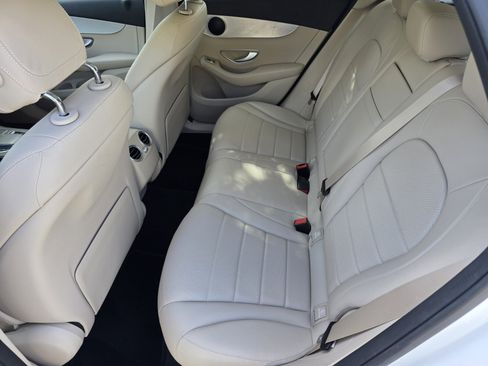 Used 2022 Mercedes-Benz GLC 300 4MATIC image 13