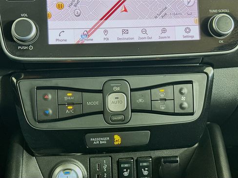 Used 2024 Nissan Leaf SV Plus image 23