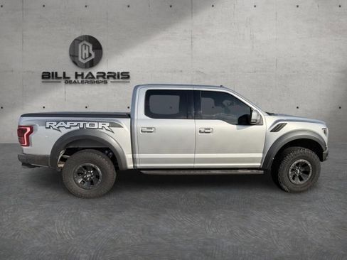 Used 2017 Ford F150 Raptor w/ Equipment Group 802A Luxury AWD/4WD image 4