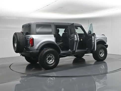 Used 2023 Ford Bronco Black Diamond AWD/4WD image 4