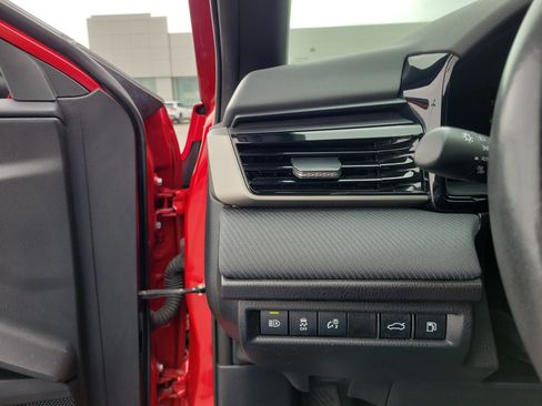 Used 2025 Toyota Camry SE FWD image 20