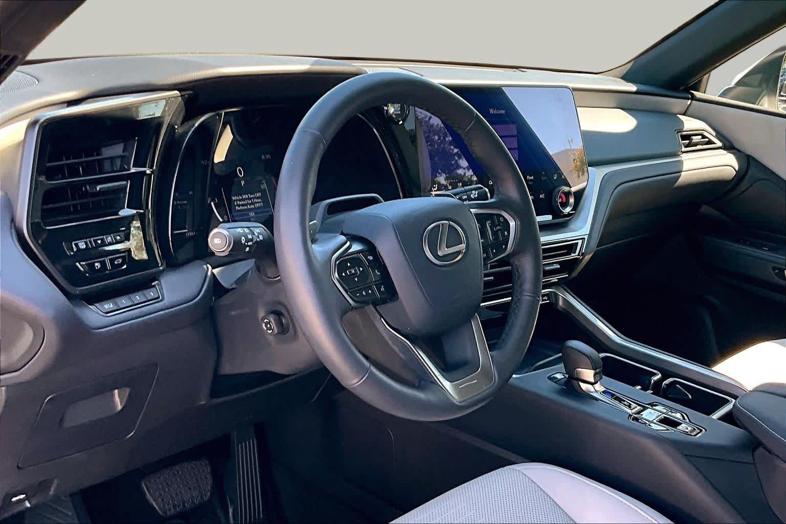 Used 2025 Lexus TX 350 AWD w/ Technology Package image 18