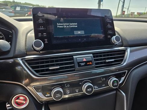 Used 2022 Honda Accord Sport image 22