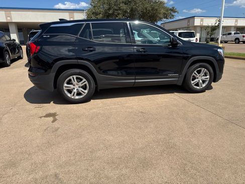 Used 2019 GMC Terrain SLE w/ LPO, Cargo Package FWD image 8