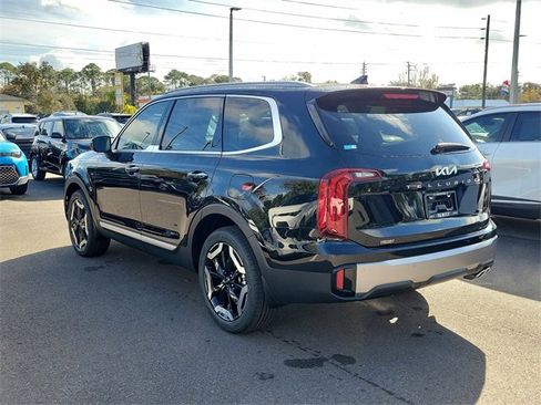 New 2025 Kia Telluride S image 4
