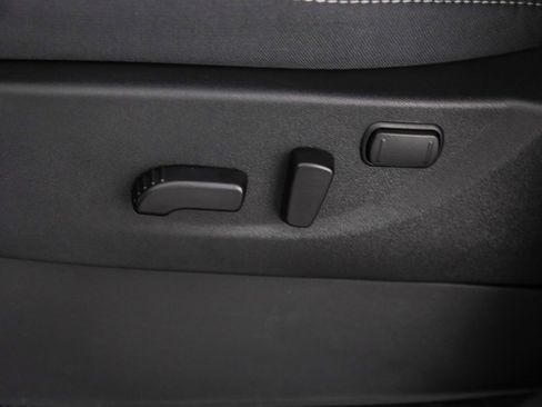 New 2025 Nissan Frontier SV w/ SV Convenience Package image 22