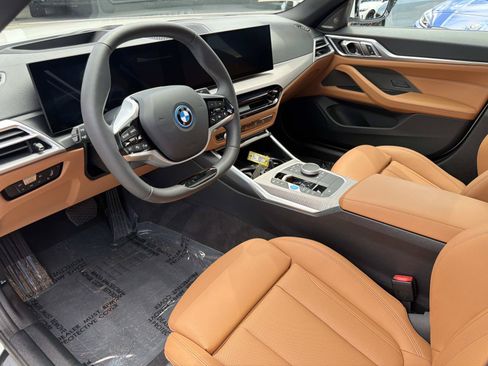 Used 2025 BMW i4 eDrive40 RWD image 13