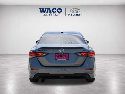 Used 2022 Nissan Sentra SR w/ Midnight Edition FWD image 7
