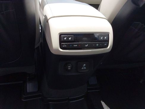 Used 2021 Hyundai Palisade Limited w/ Cargo Package AWD/4WD image 31