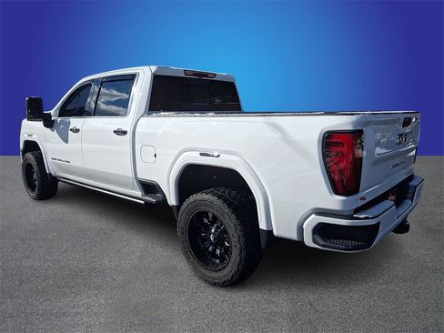 Used 2025 GMC Sierra 2500 Denali w/ Denali Reserve Package image 6