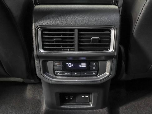 Used 2024 Volkswagen Atlas SEL Premium R-Line image 40