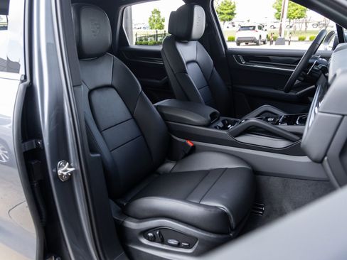 New 2026 Porsche Cayenne S image 43