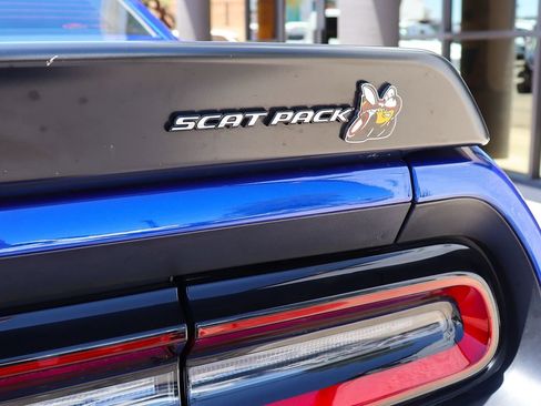 Used 2022 Dodge Challenger R/T Scat Pack image 16