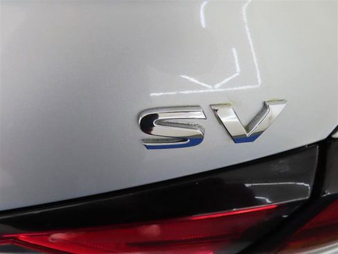 Used 2022 Nissan Altima 2.5 SV FWD image 14