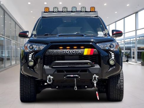 Used 2021 Toyota 4Runner TRD Off-Road Premium w/ Moonroof Package AWD/4WD image 9