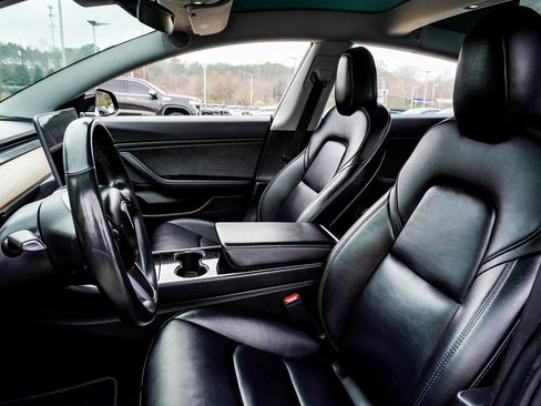 Used 2018 Tesla Model 3 Long Range image 32