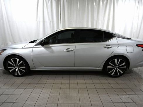 Used 2022 Nissan Altima 2.5 SR image 9