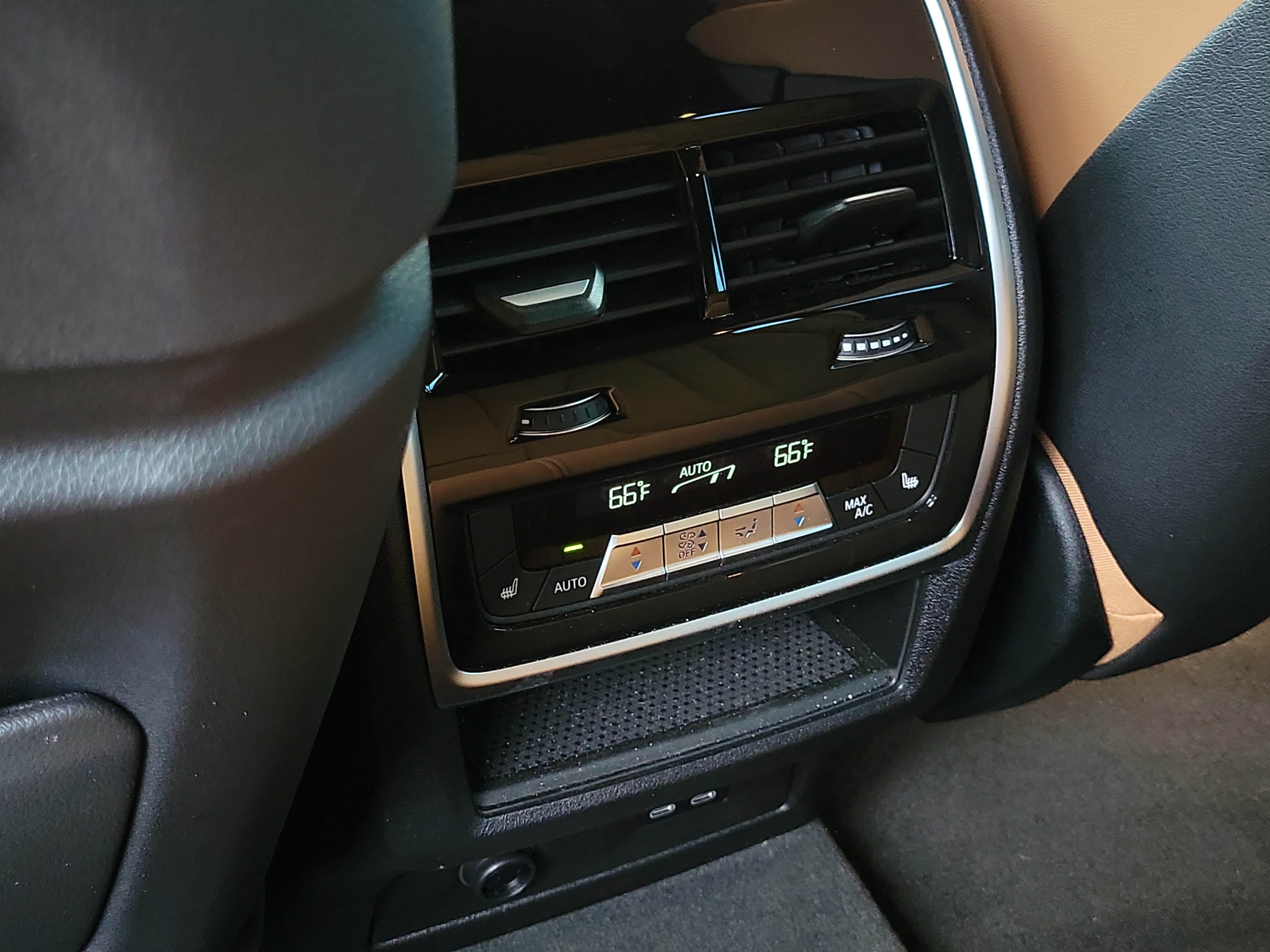 Certified 2025 BMW X5 M60i AWD/4WD image 18