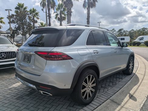 Certified 2025 Mercedes-Benz GLE 450e 4MATIC image 6