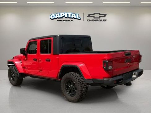 Used 2021 Jeep Gladiator Willys image 3