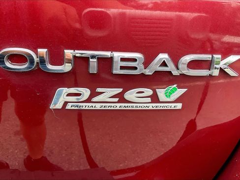 Used 2015 Subaru Outback 2.5i Premium AWD/4WD image 10