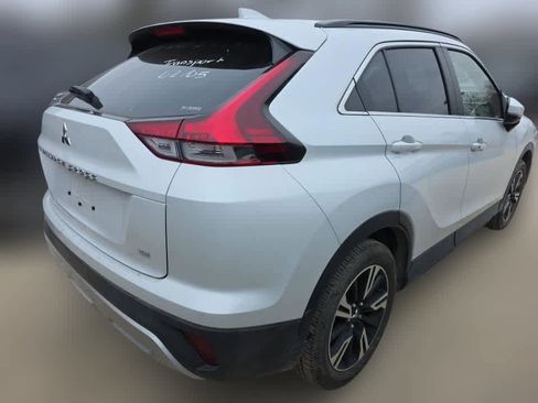Used 2025 Mitsubishi Eclipse Cross SE image 3