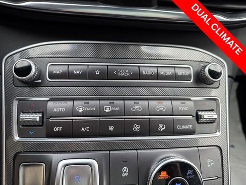 Certified 2023 Hyundai Santa Fe SEL w/ Premium Package image 11