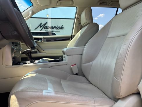Used 2019 Lexus GX 460 Premium w/ Premium Package AWD/4WD image 7