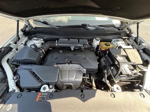 Used 2019 Buick Envision Essence FWD image 27