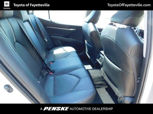 Used 2022 Toyota Camry XSE image 5