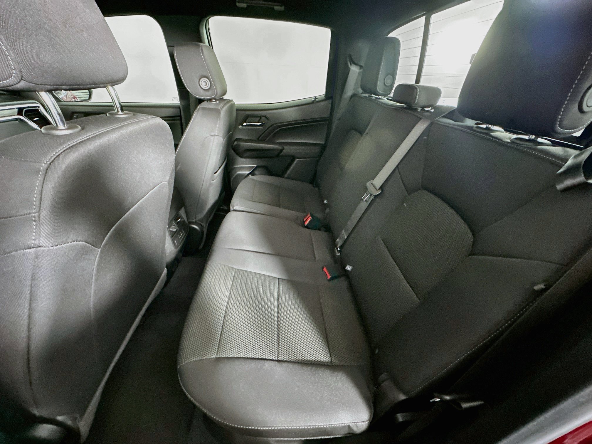 Used 2024 GMC Canyon Elevation w/ Convenience Package AWD/4WD image 27
