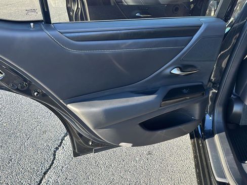 Certified 2022 Lexus ES 350 w/ Premium Package image 15