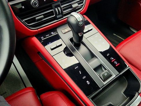 Used 2023 Porsche Macan S AWD/4WD image 17