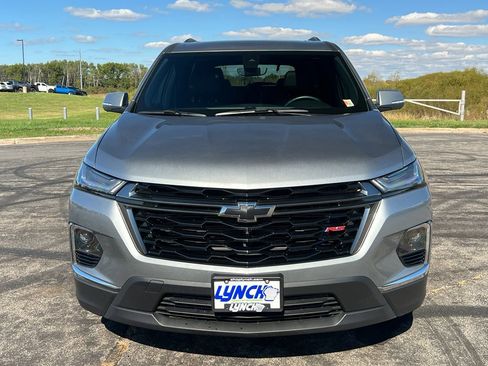 Used 2023 Chevrolet Traverse RS image 48